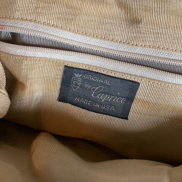 Vintage Caprice Shoulder Bag - Picture 5 of 12